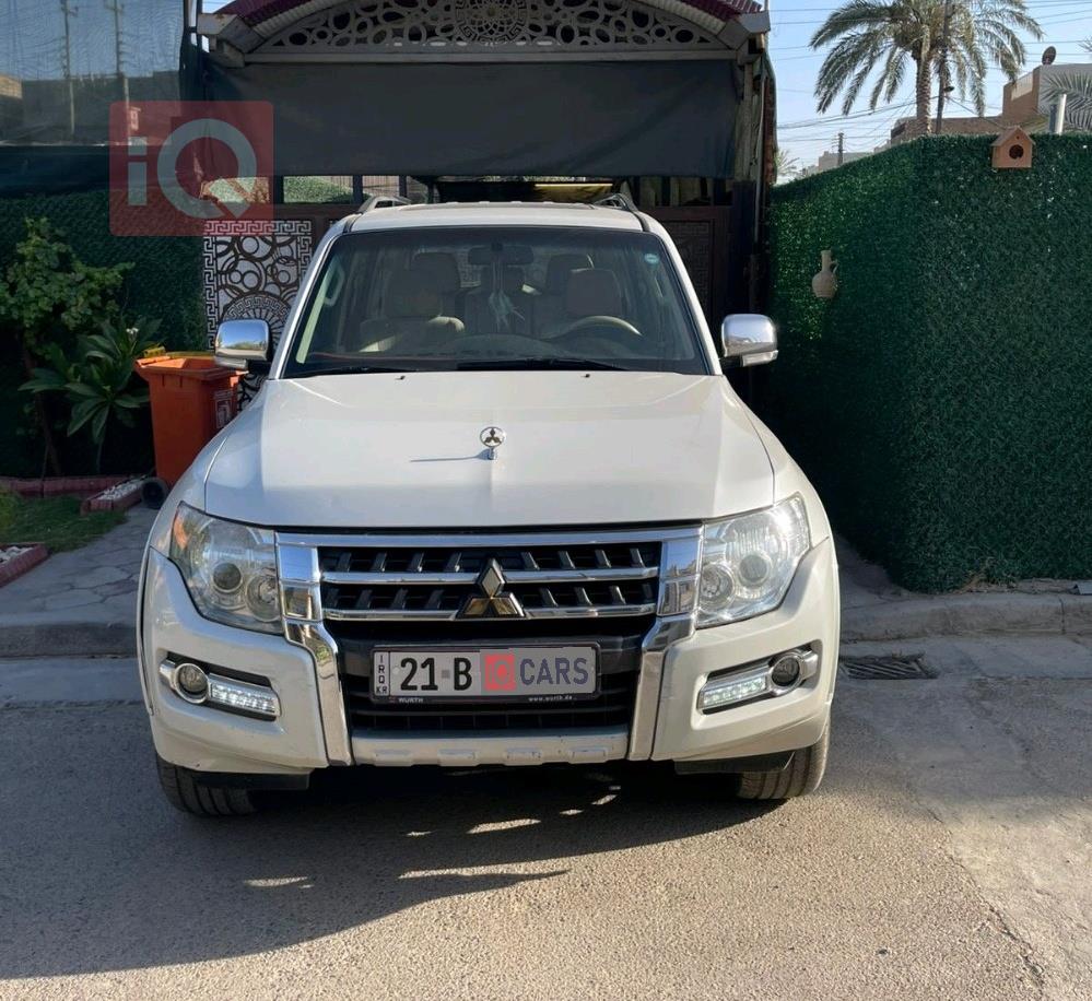 ميتسوبيشي باجيرو